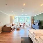 Amaroo - Serviced Apartment 