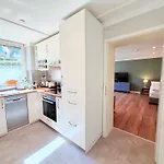 Amaroo - Serviced Apartment 