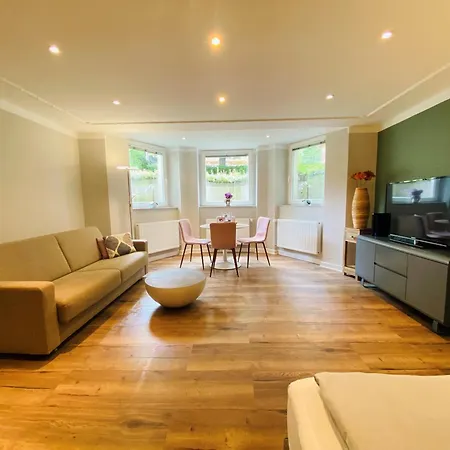 Amaroo - Serviced Apartment 