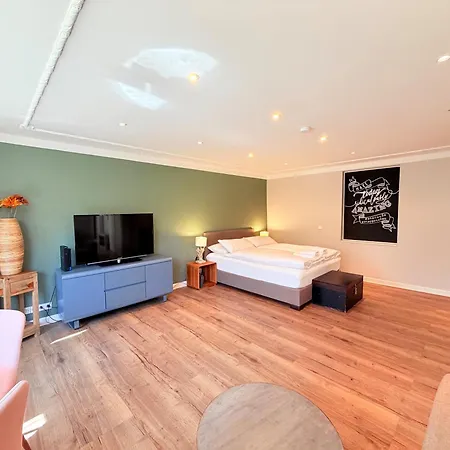 Amaroo - Serviced Apartment 