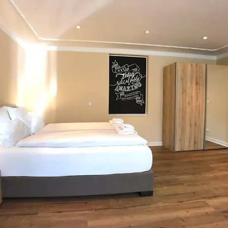 Apartment Amaroo - “alexandrowka” Potsdam