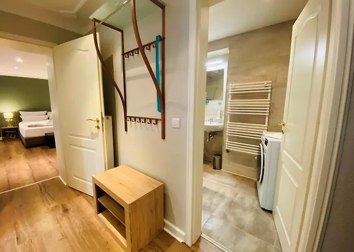 Apartament Amaroo - Serviced Apartment 