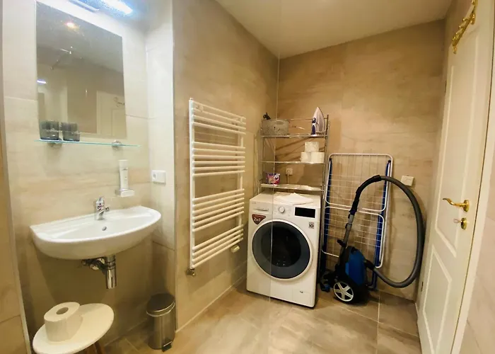 Amaroo - Serviced Apartment 