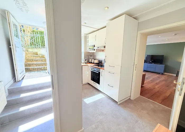 Amaroo - Serviced Apartment 